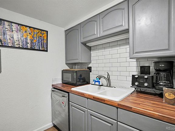 5th image of 12124 Melody Drive #101