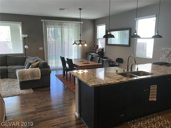 4th image of 10663 Country Knoll Way