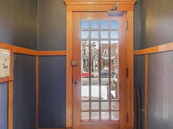 2nd image of 2245 W Giddings St