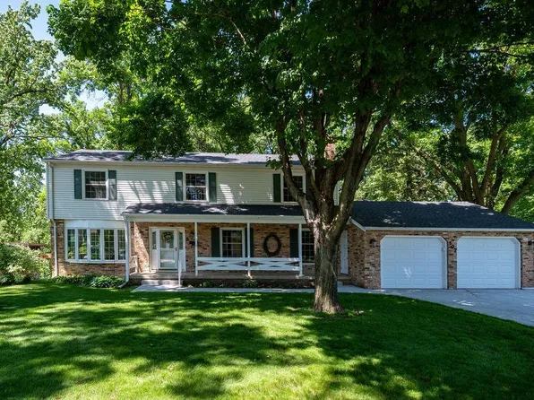 507 Knollwood Dr NW, Willmar, MN 56201