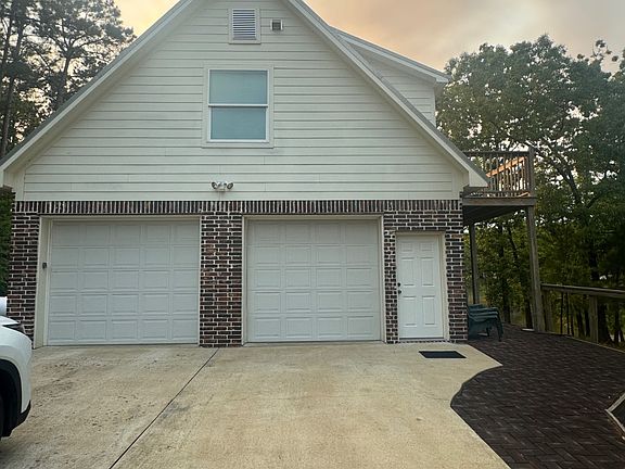4th image of 160 Belvedre Dr