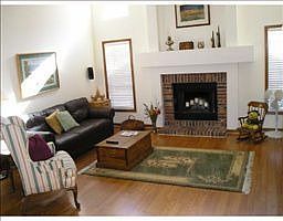 3rd image of 5811 Piney Lane Dr