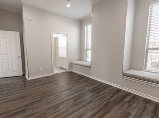 Home Court, Dallas, TX 75219
