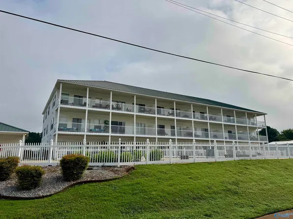 5835 Bay Village Dr Ste 205, Athens, AL 35611