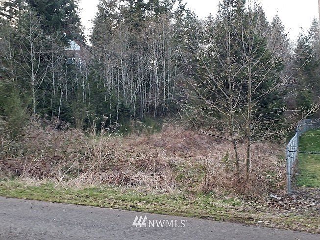 1st image of 371 E Dartmoor Dr