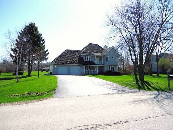 1st image of 38925 N Northwoods Dr