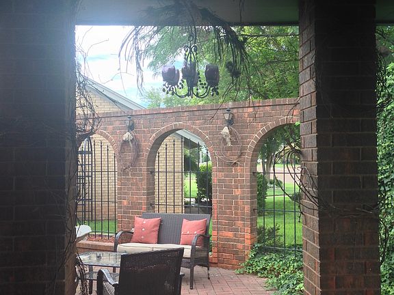 3rd image of 120 Quince St