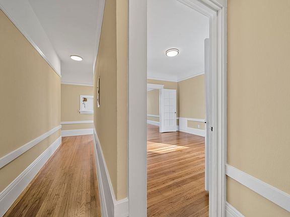 5th image of 3178 16th St #2