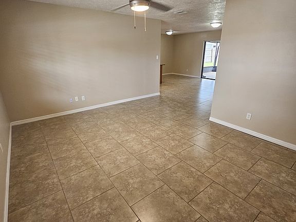 3rd image of 1115 Mook St