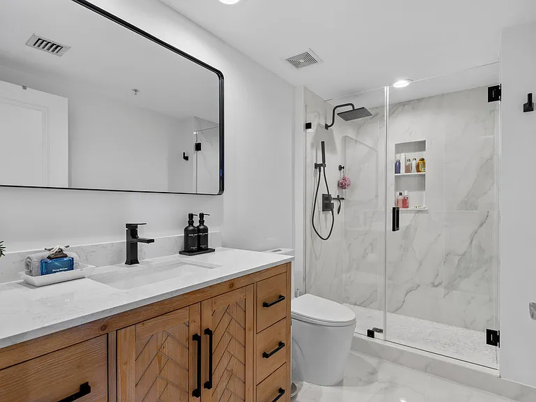 347 N New River Dr E #1203 — Photo 21