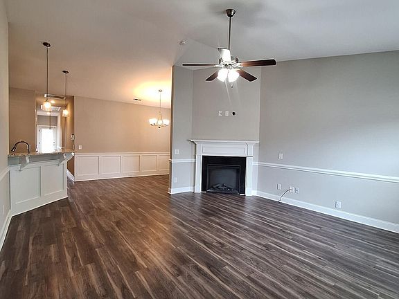 2nd image of 2307 Sweet Bay Dr #B