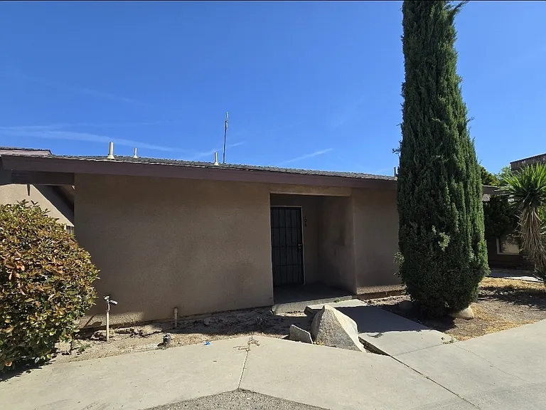 5217 E Liberty Ave #104 — Photo 1