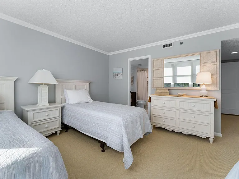 500 Ocean Dr #E-2D — Photo 41