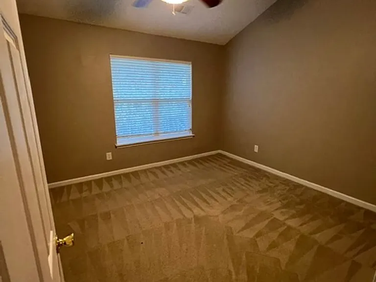 8112 Christmas Ct — Photo 9