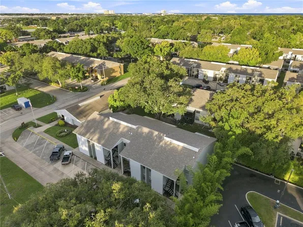 3807 N OAK DRIVE #D41, TAMPA, FL 33611