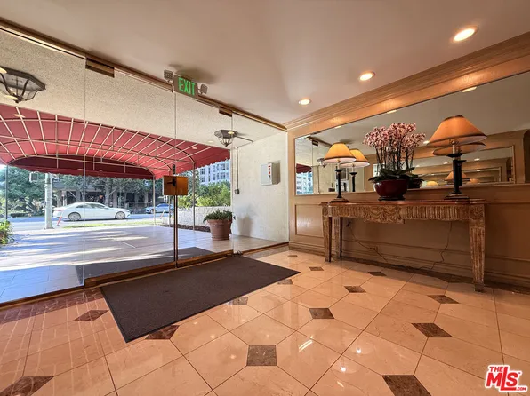 10751 Wilshire Blvd APT 603, Los Angeles, CA 90024