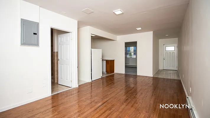 Rented by Nooklyn NYC LLC | media 13