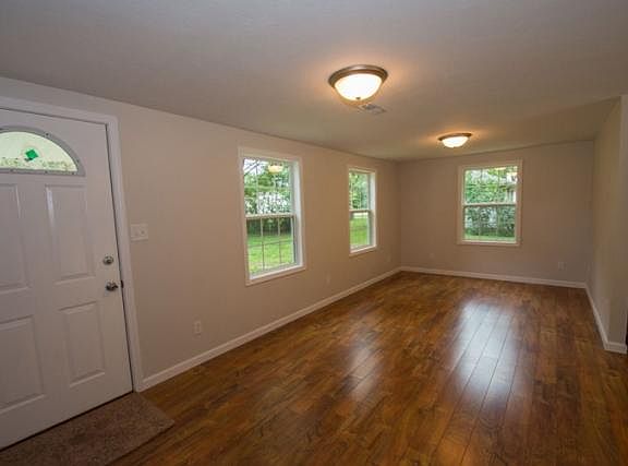 2nd image of 10188 Lehman St