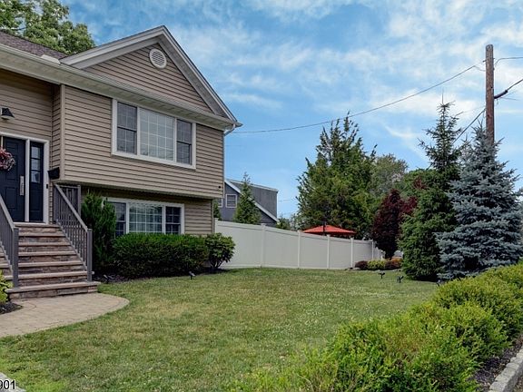 3rd image of 41 Strickland Ave