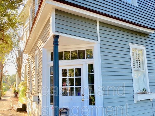 25 Chapel St APT 1