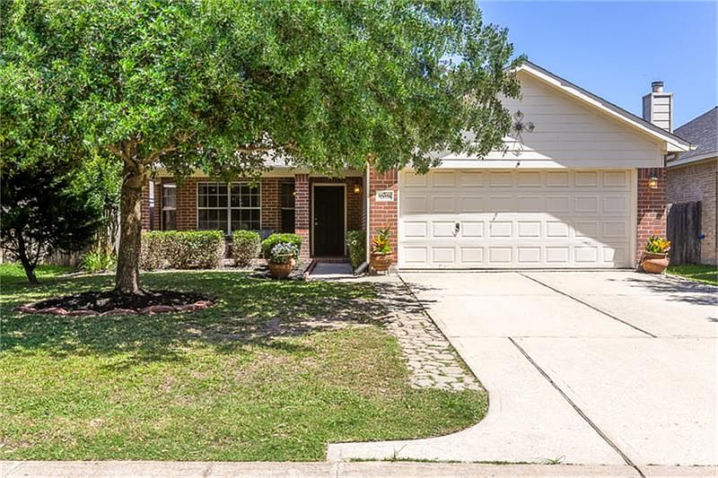 1st image of 32026 Decker Oaks Dr