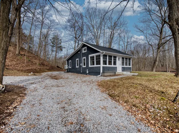 212 Holloway Bay Rd S, Pt Colborne, ON L0S 1R0