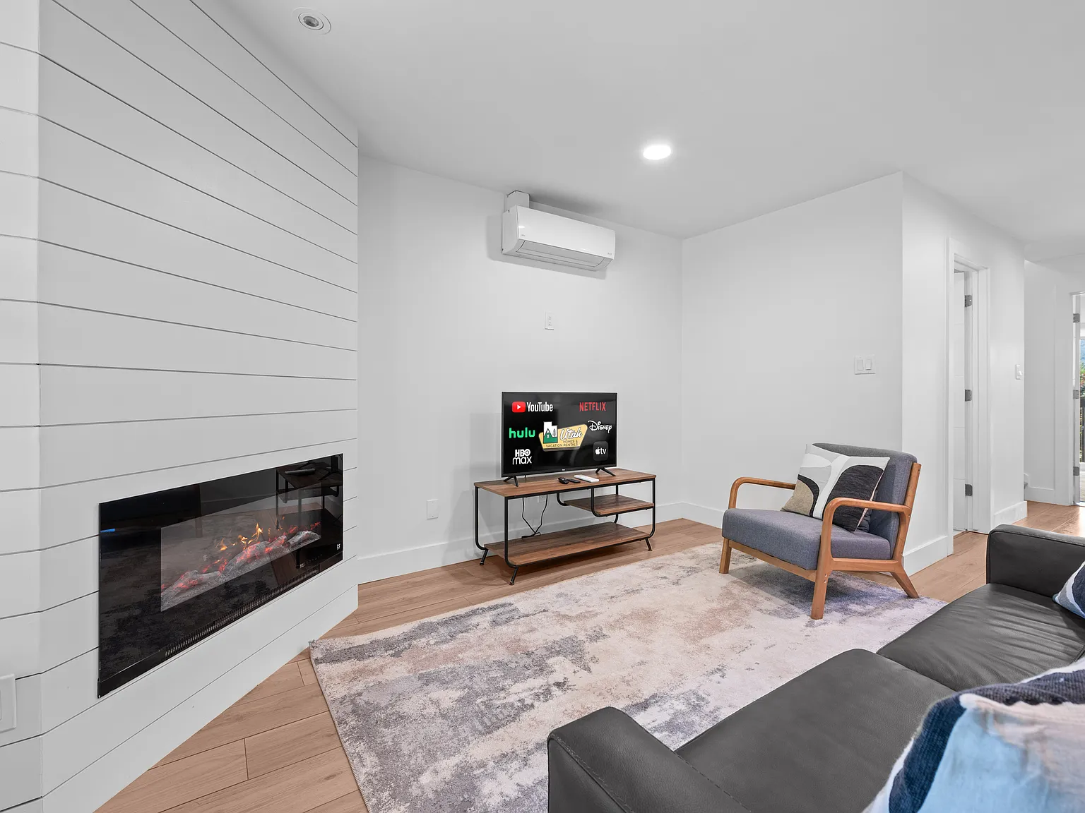 2 bed, $3,000 — Photo 3