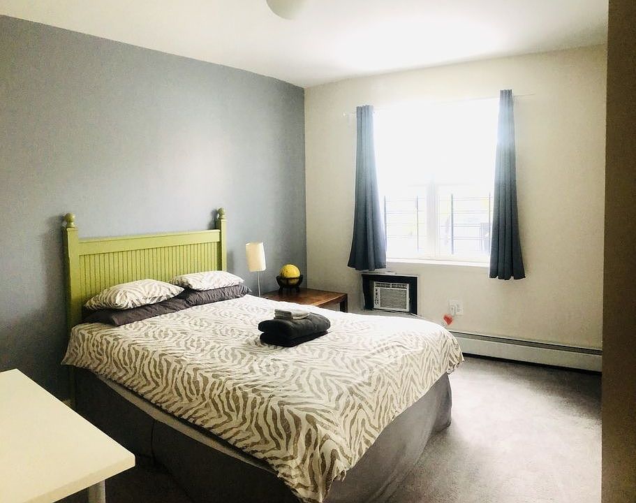 1st image of 84 Marion St #2