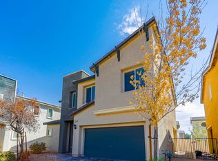 39 Heathrow Lake Ave, North Las Vegas, NV 89084