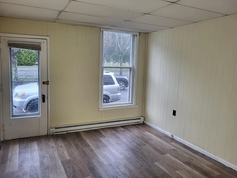 2432 Main St — Photo 14