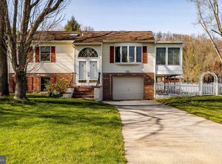 127 Larson Dr, Downingtown, PA 19335