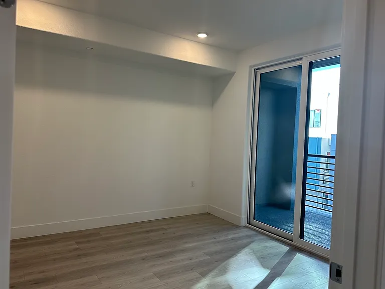 3041 El Camino Real #208 — Photo 15