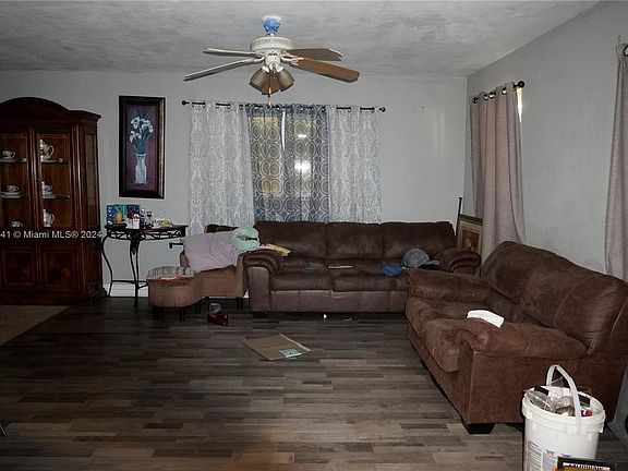 3rd image of 1330 NW 190th St