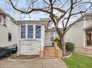 16817 118th Rd, Jamaica, NY 11434