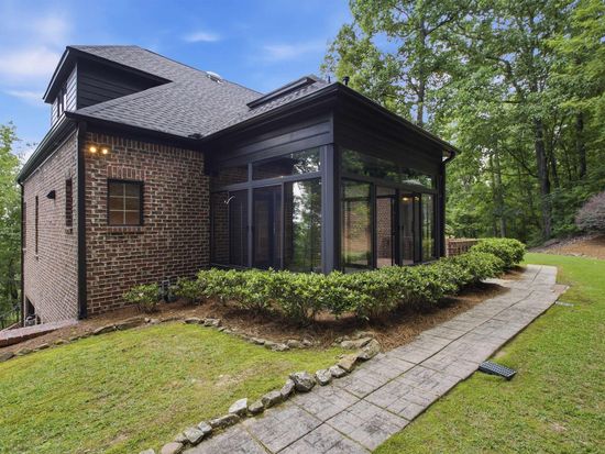 911 Velmont Ln, Birmingham, AL 35226