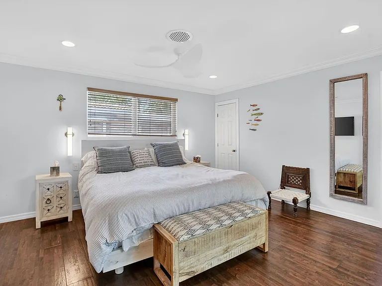 424 SW 7th Way — Photo 25