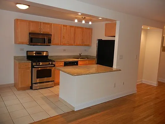 Rented by Stellar Management | media 13