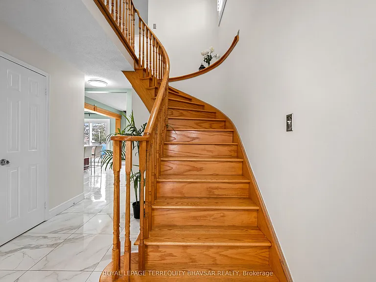 3118 Shadetree Dr — Photo 23