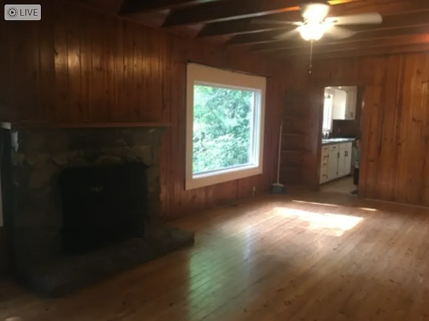 2 bed, 950 sqft, $1,575 — Photo 4