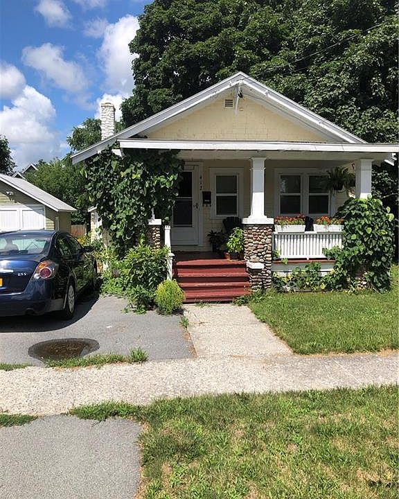 2nd image of 412 S Pleasant St