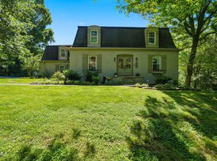901 Beechwood Dr, Kingsport, TN 37663
