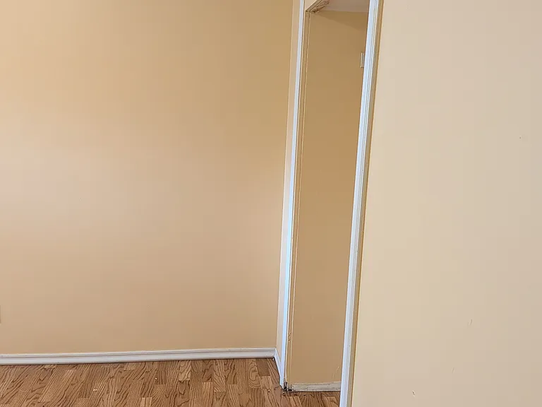 1436 Curtis Ave — Photo 12