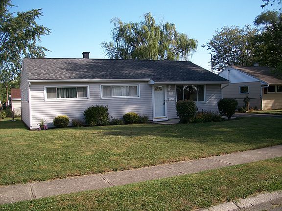 3rd image of 351 Skyview Dr