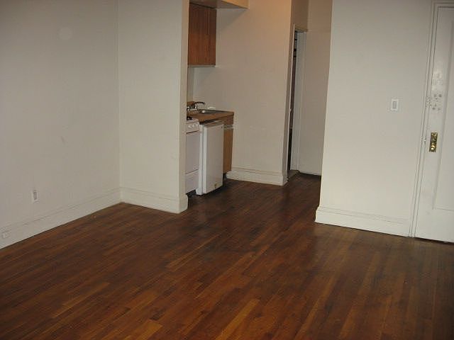 2nd image of 321 E 79th St APT 3A