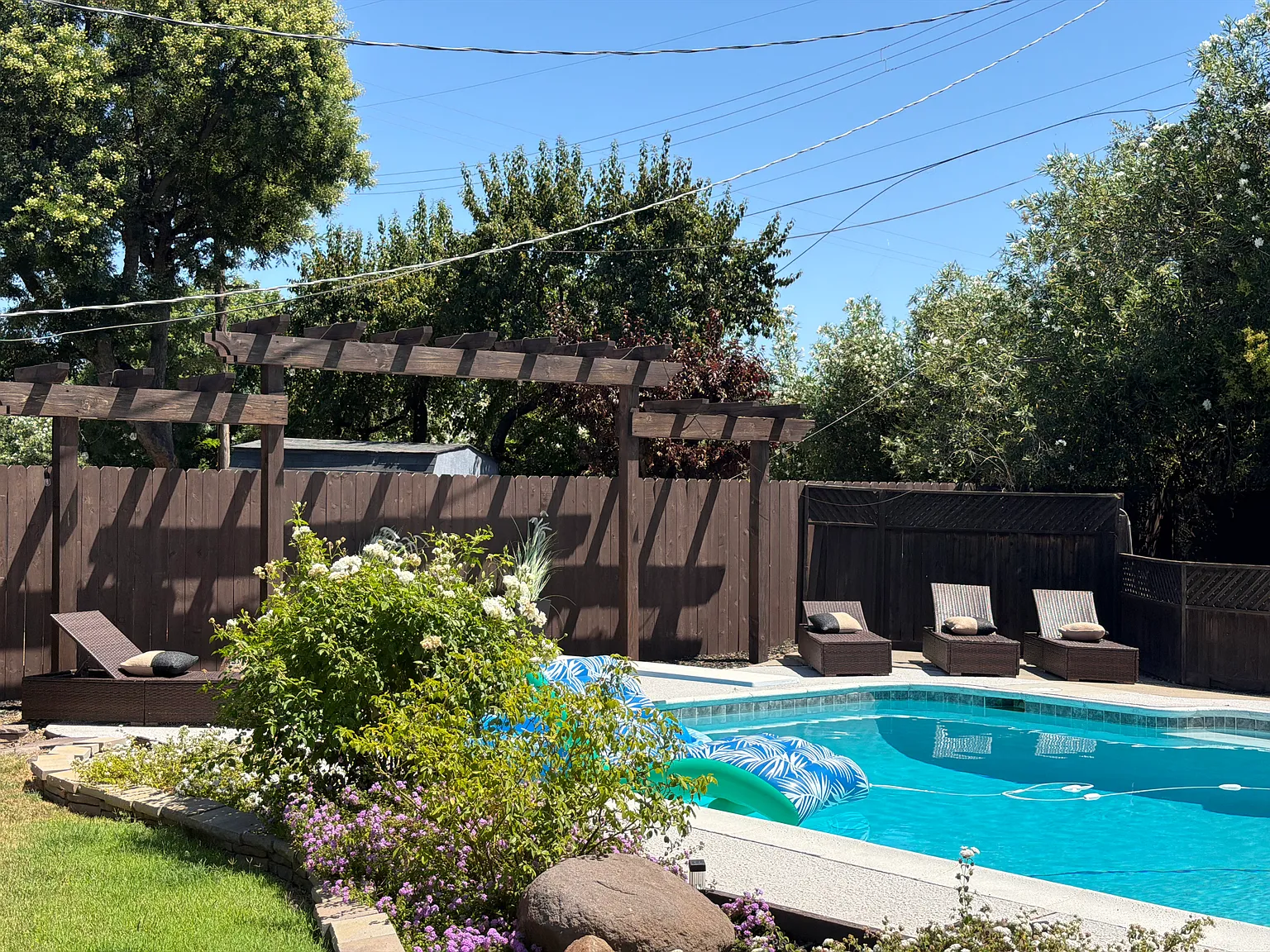 Loanor Dr, Yuba City — Photo 2