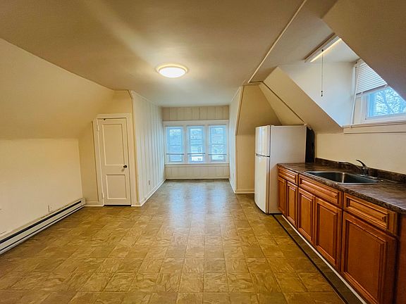 4th image of 432 Richmond Ave #5