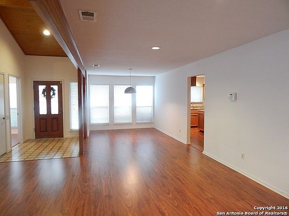 3rd image of 11407 Hollow Tree St