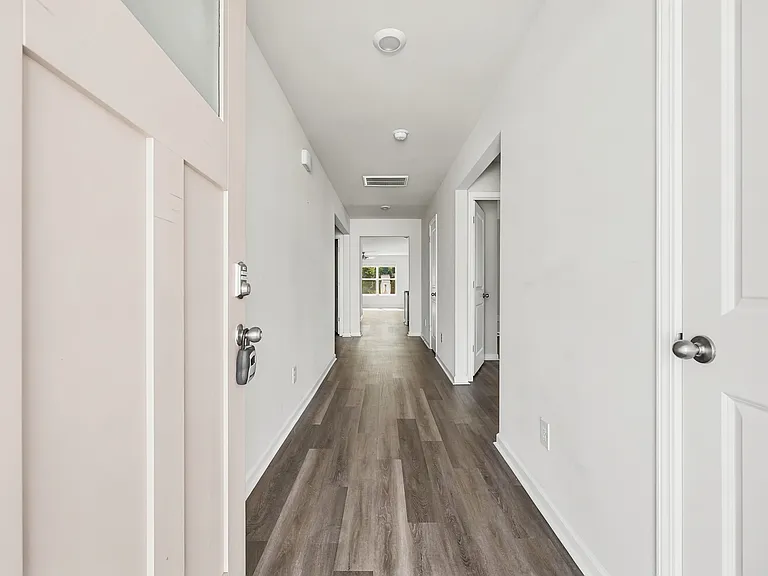 258 Hollandbush Dr — Photo 3