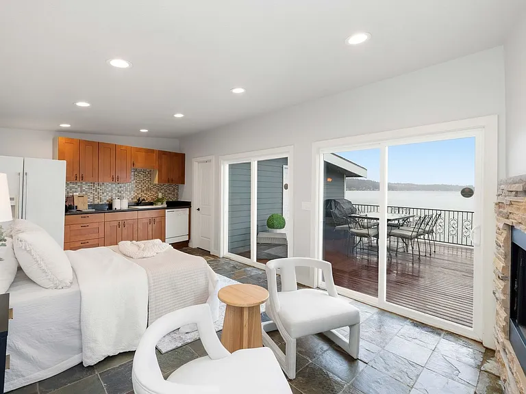 17714 SE 40th Pl — Photo 34