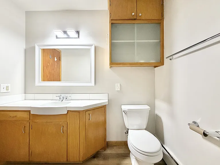 1659 Capital Ave #1 — Photo 15